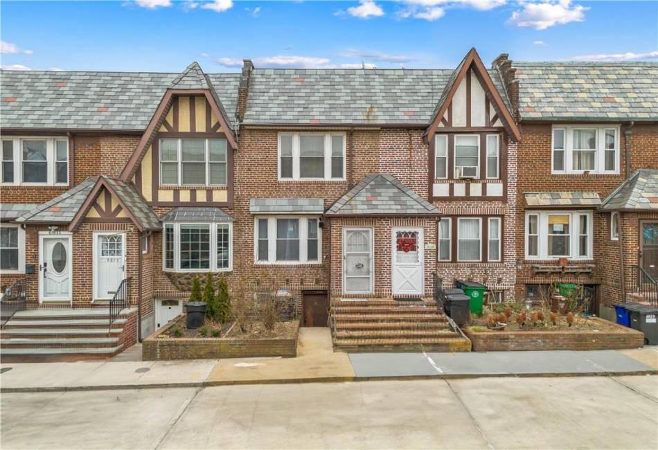 6815 Madeline Court, Brooklyn, New York 11220, 3 Bedrooms Bedrooms, ,2 BathroomsBathrooms,Residential,For Sale,Madeline,489114