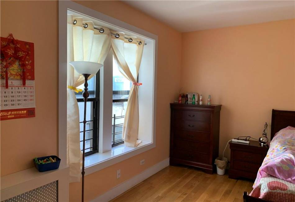 1912 Avenue H, Brooklyn, New York 11230, 2 Bedrooms Bedrooms, ,1 BathroomBathrooms,Residential,For Sale,Avenue H,489141