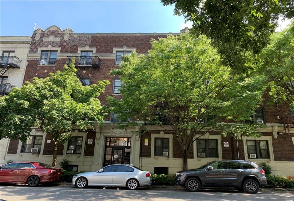 1912 Avenue H, Brooklyn, New York 11230, 2 Bedrooms Bedrooms, ,1 BathroomBathrooms,Residential,For Sale,Avenue H,489141