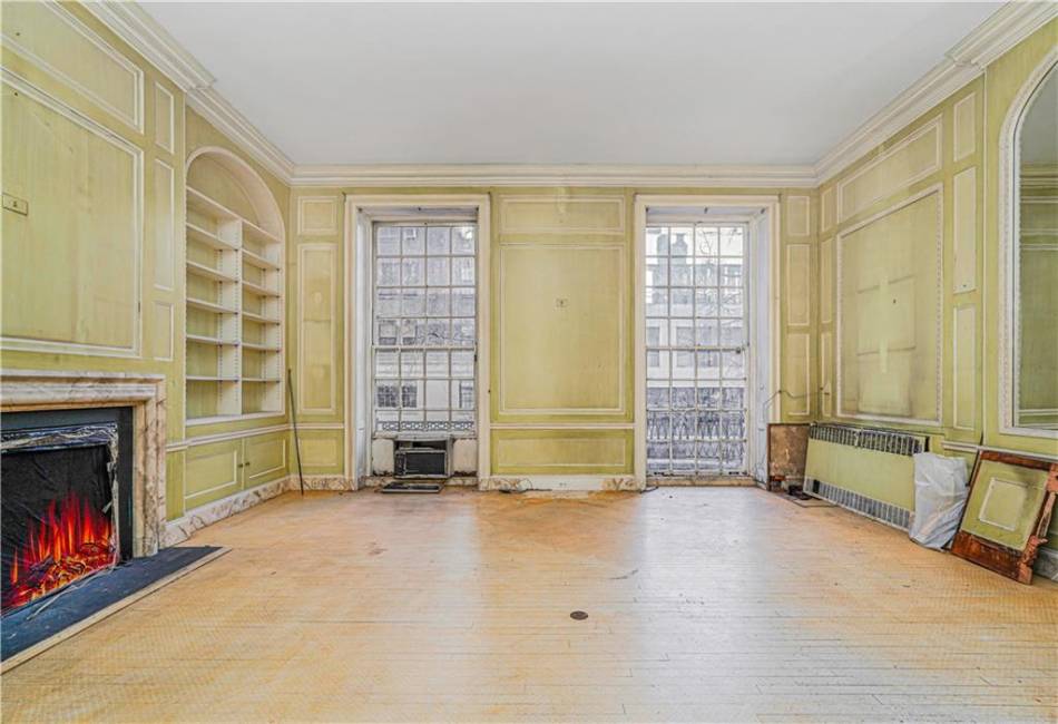 120 80th Street, New York, New York 10075, 2 Bedrooms Bedrooms, ,2 BathroomsBathrooms,Residential,For Sale,80th,489126
