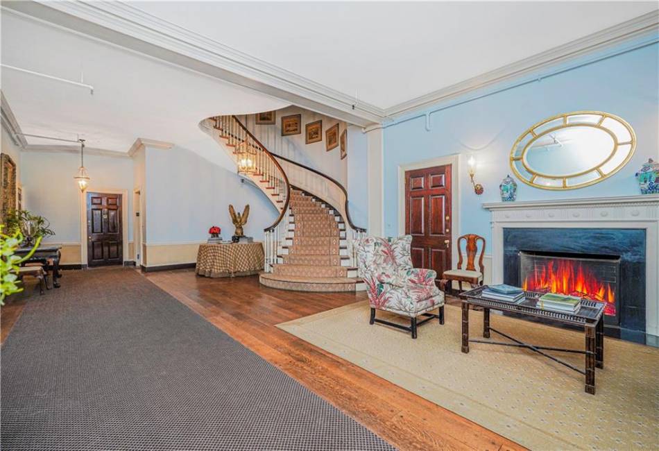 120 80th Street, New York, New York 10075, 2 Bedrooms Bedrooms, ,2 BathroomsBathrooms,Residential,For Sale,80th,489126