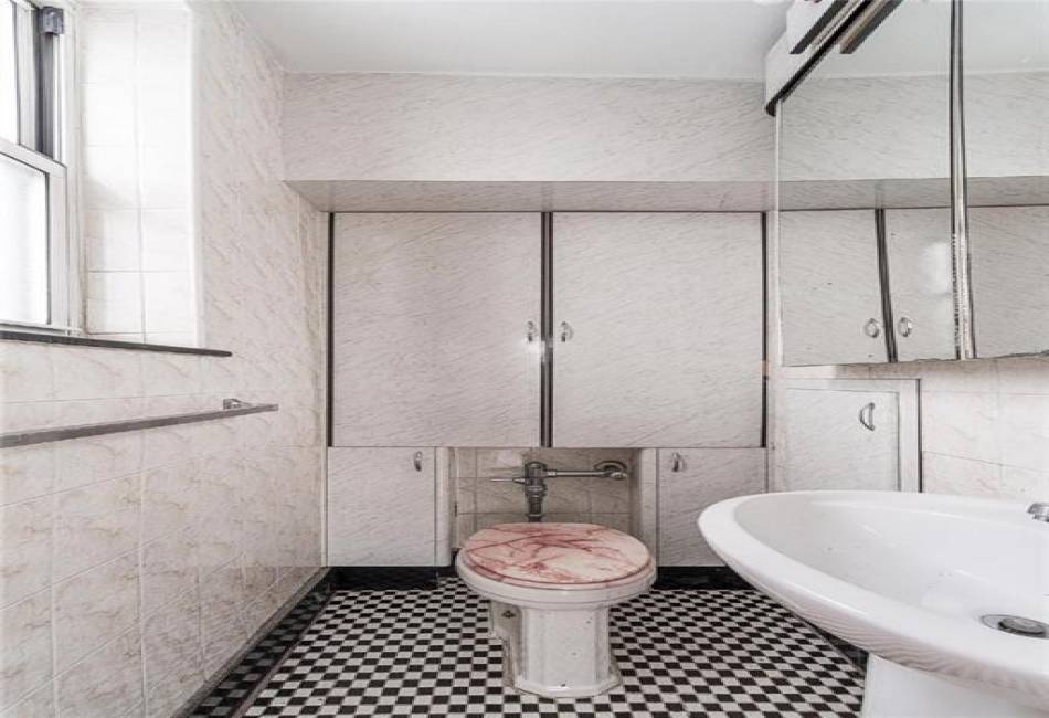 1580 13th Street, Brooklyn, New York 11230, 2 Bedrooms Bedrooms, ,2 BathroomsBathrooms,Residential,For Sale,13th,489162