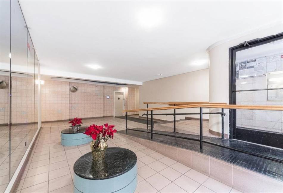1580 13th Street, Brooklyn, New York 11230, 2 Bedrooms Bedrooms, ,2 BathroomsBathrooms,Residential,For Sale,13th,489162