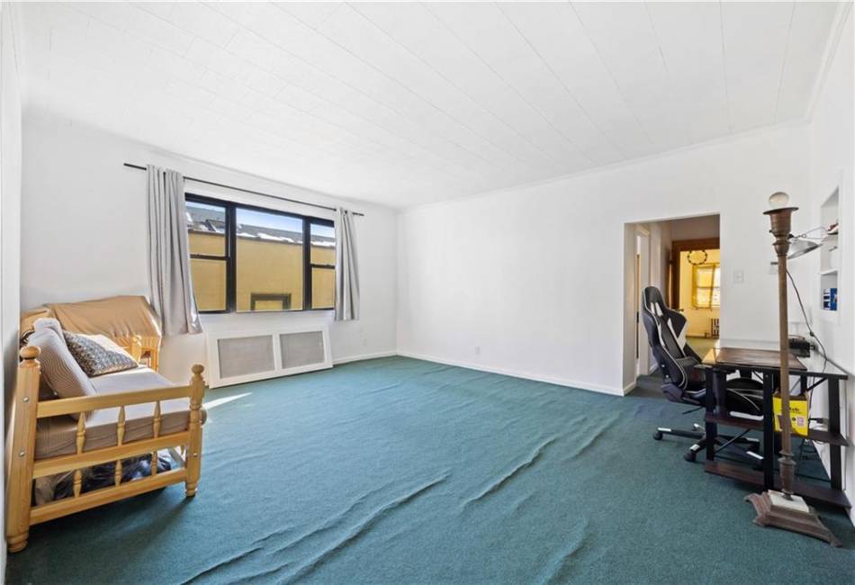 352 92nd Street, Brooklyn, New York 11209, 7 Bedrooms Bedrooms, ,2 BathroomsBathrooms,Residential,For Sale,92nd,489150