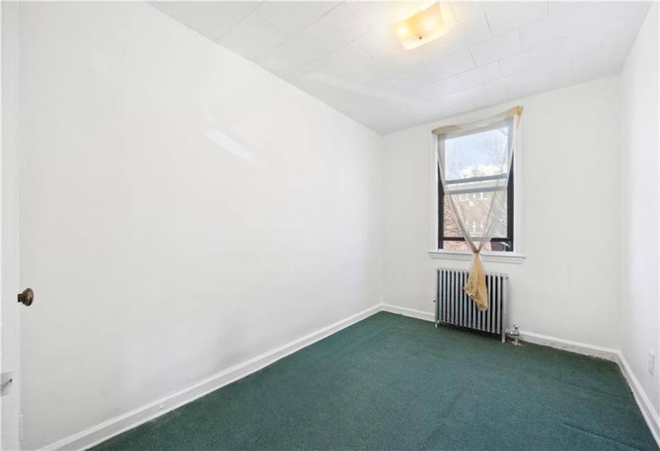 352 92nd Street, Brooklyn, New York 11209, 7 Bedrooms Bedrooms, ,2 BathroomsBathrooms,Residential,For Sale,92nd,489150
