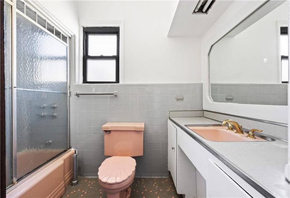 352 92nd Street, Brooklyn, New York 11209, 7 Bedrooms Bedrooms, ,2 BathroomsBathrooms,Residential,For Sale,92nd,489150