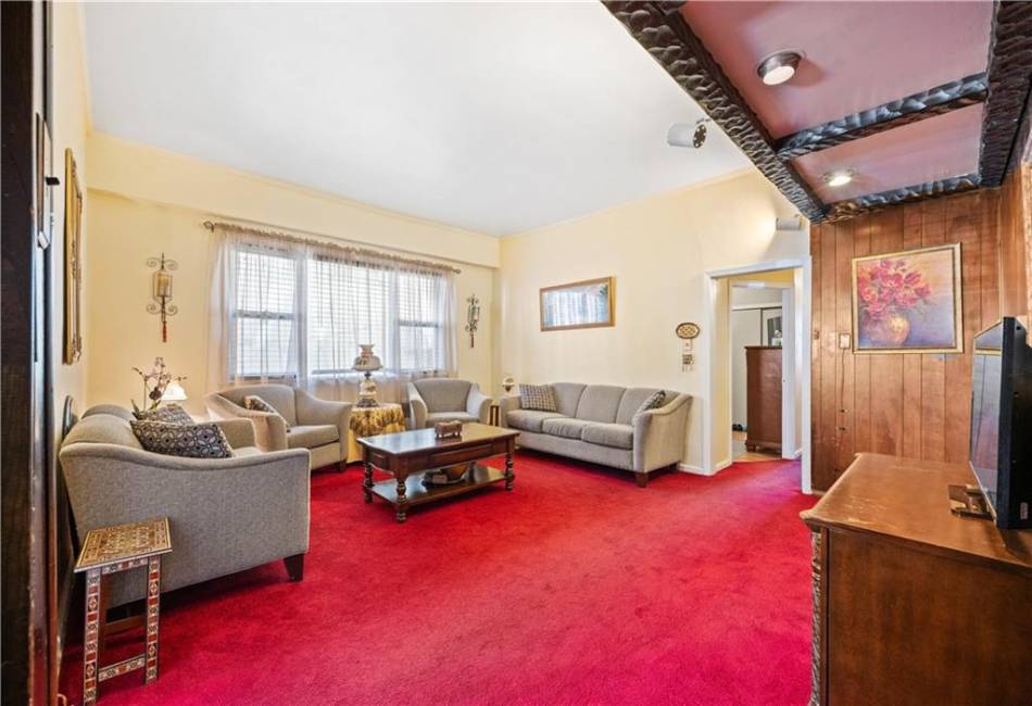 352 92nd Street, Brooklyn, New York 11209, 7 Bedrooms Bedrooms, ,2 BathroomsBathrooms,Residential,For Sale,92nd,489150