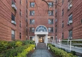 2140 Knapp Street, Brooklyn, New York 11229, 2 Bedrooms Bedrooms, ,1 BathroomBathrooms,Residential,For Sale,Knapp,489192