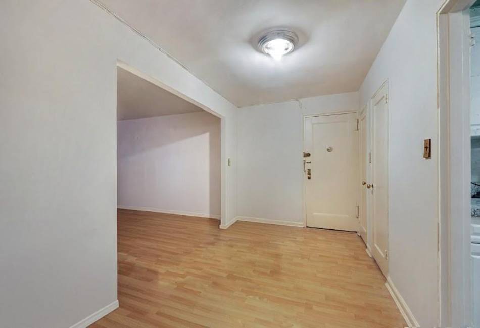 2140 Knapp Street, Brooklyn, New York 11229, 2 Bedrooms Bedrooms, ,1 BathroomBathrooms,Residential,For Sale,Knapp,489192