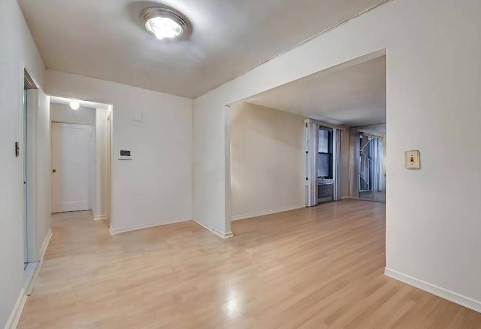 2140 Knapp Street, Brooklyn, New York 11229, 2 Bedrooms Bedrooms, ,1 BathroomBathrooms,Residential,For Sale,Knapp,489192