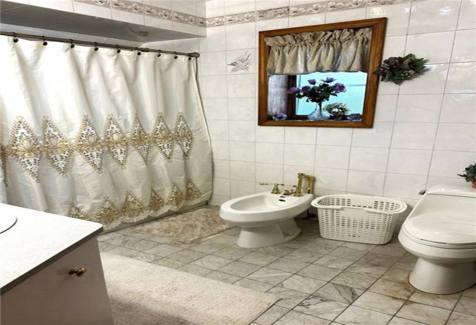 1016 84th Street, Brooklyn, New York 11228, 3 Bedrooms Bedrooms, ,Residential,For Sale,84th,489193