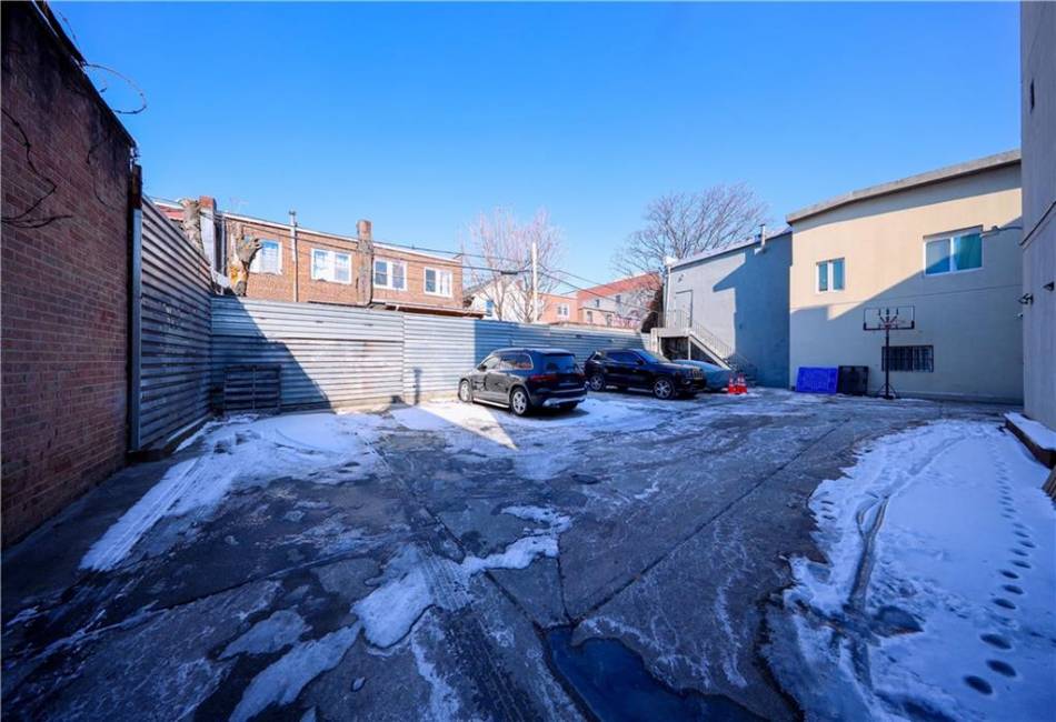 102-19 44th Avenue, Corona, New York 11368, ,Commercial,For Sale,44th,489194