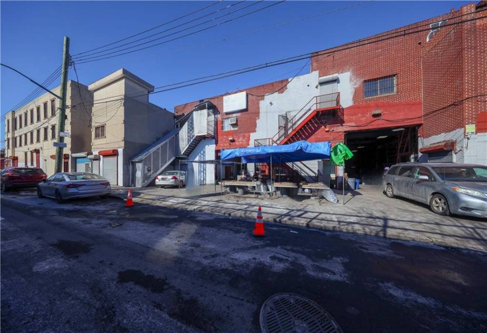 102-19 44th Avenue, Corona, New York 11368, ,Commercial,For Sale,44th,489194