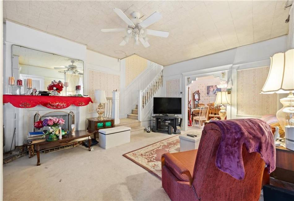 6415 15th Avenue, Brooklyn, New York 11219, 3 Bedrooms Bedrooms, ,2 BathroomsBathrooms,Residential,For Sale,15th,489175