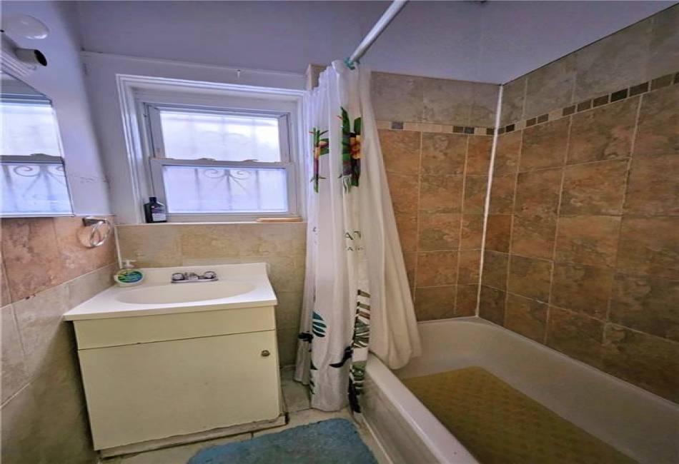 78-80 Victory Boulevard, Staten Island, New York 10301, ,Mixed Use,For Sale,Victory,489198