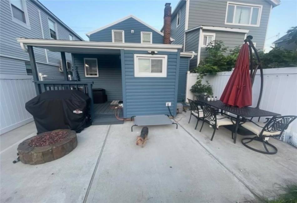 1007 Cross Bay Boulevard, Broad Channel, New York 11693, 3 Bedrooms Bedrooms, ,2 BathroomsBathrooms,Residential,For Sale,Cross Bay,489203