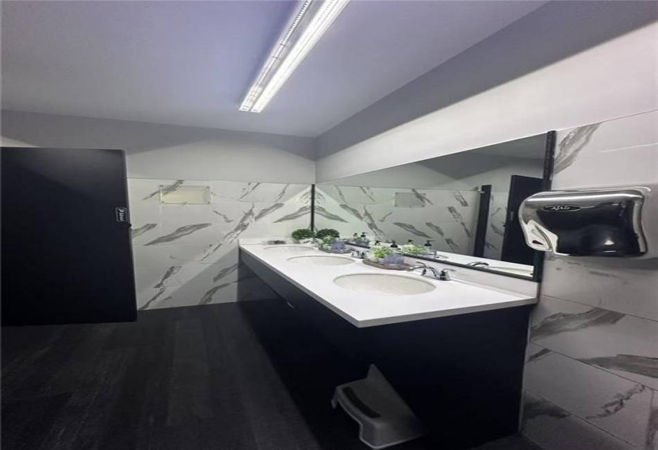116 Avenue U, Brooklyn, New York 11223, ,Rental,For Sale,Avenue U,489206