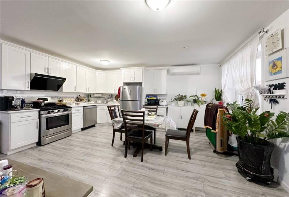 3704 Lyme Avenue, Brooklyn, New York 11224, ,Residential,For Sale,Lyme,489212