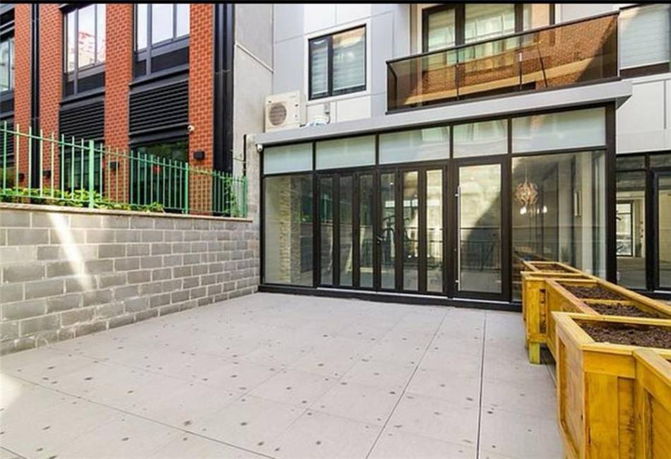 42-22 Crescent Street, Long Island City, New York 11101, 1 Bedroom Bedrooms, ,1 BathroomBathrooms,Residential,For Sale,Crescent,489213