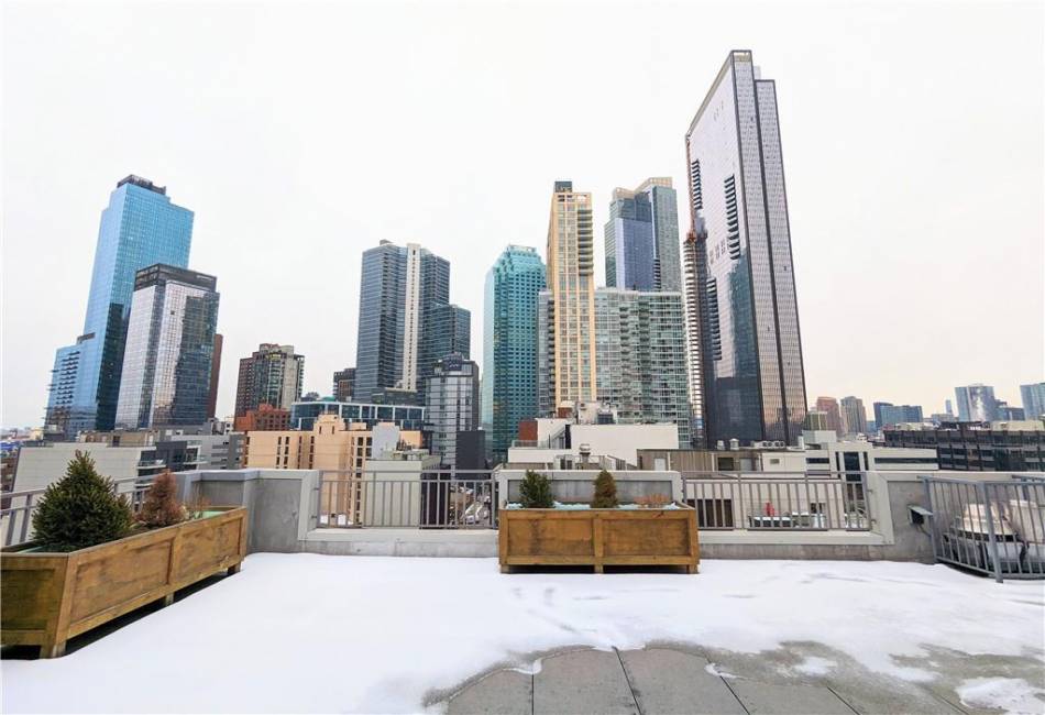 42-22 Crescent Street, Long Island City, New York 11101, 1 Bedroom Bedrooms, ,1 BathroomBathrooms,Residential,For Sale,Crescent,489213