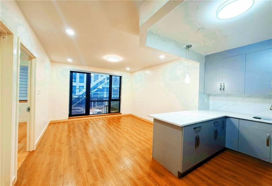 42-22 Crescent Street, Long Island City, New York 11101, 1 Bedroom Bedrooms, ,1 BathroomBathrooms,Residential,For Sale,Crescent,489213