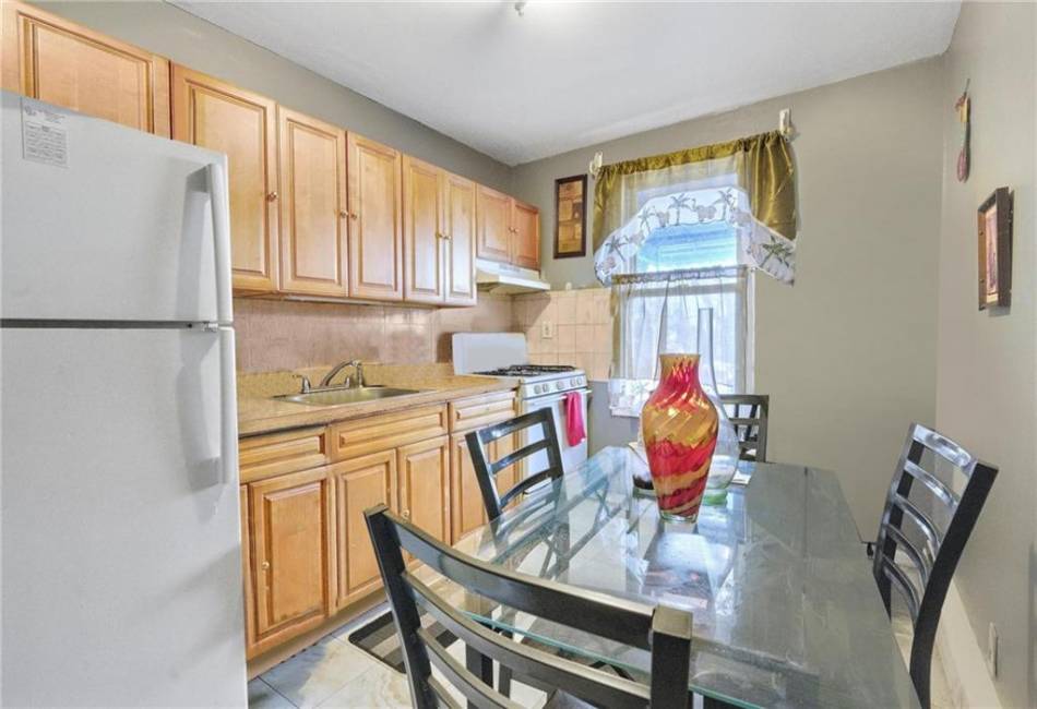1904 Rockaway Parkway, Brooklyn, New York 11236, 6 Bedrooms Bedrooms, ,3 BathroomsBathrooms,Residential,For Sale,Rockaway,489116