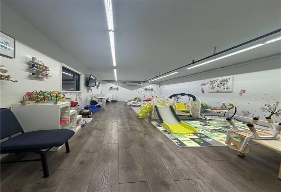 116 Avenue U, Brooklyn, New York 11223, ,Rental,For Sale,Avenue U,489222