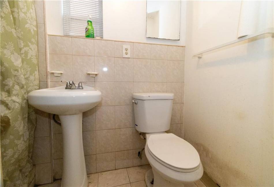 267 Legion Street, Brooklyn, New York 11212, 6 Bedrooms Bedrooms, ,3 BathroomsBathrooms,Residential,For Sale,Legion,489226