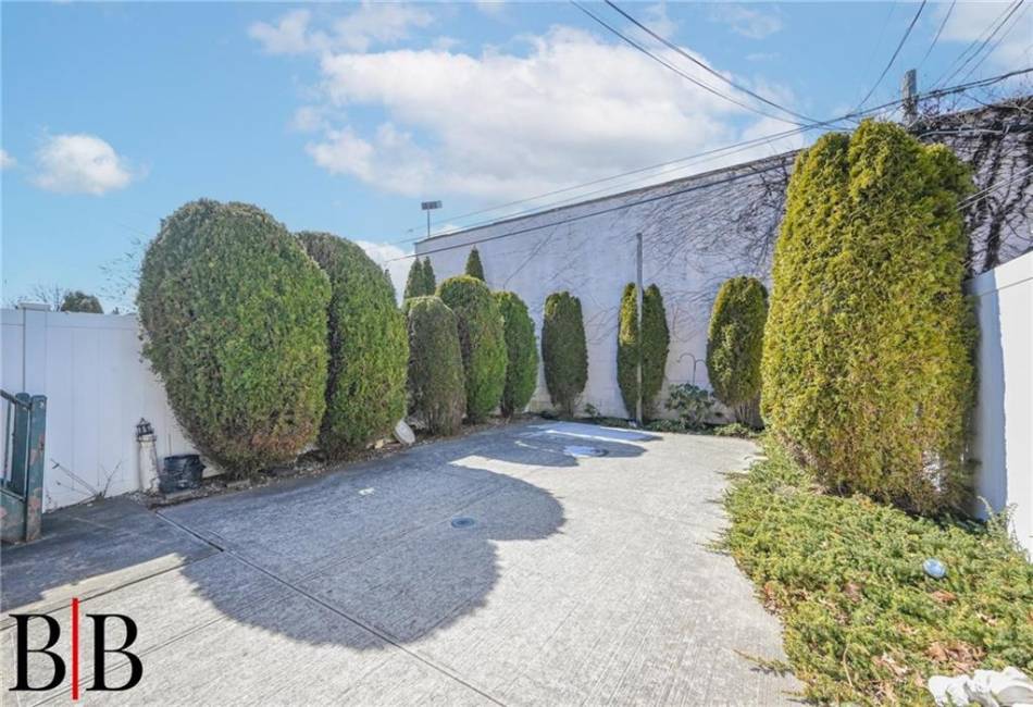 1438 51st Street, Brooklyn, New York 11234, 3 Bedrooms Bedrooms, ,2 BathroomsBathrooms,Residential,For Sale,51st,489245