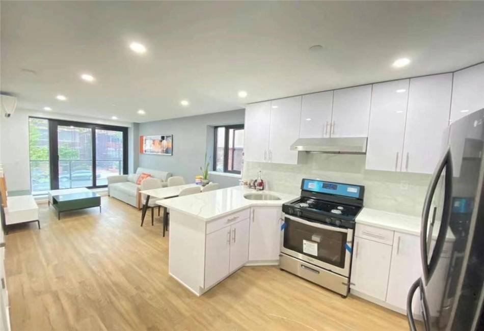 1759 Bay Ridge Parkway, Brooklyn, New York 11204, 1 Bedroom Bedrooms, ,1 BathroomBathrooms,Residential,For Sale,Bay Ridge,489265