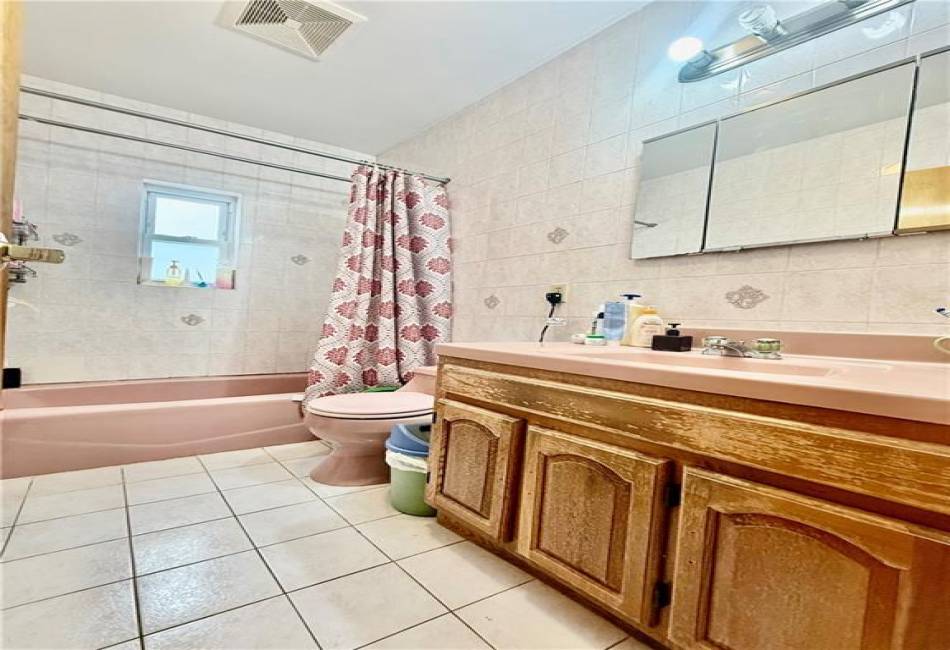 143 Bay 7th Street, Brooklyn, New York 11228, 4 Bedrooms Bedrooms, ,2 BathroomsBathrooms,Residential,For Sale,Bay 7th,489268