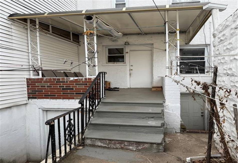 143 Bay 7th Street, Brooklyn, New York 11228, 4 Bedrooms Bedrooms, ,2 BathroomsBathrooms,Residential,For Sale,Bay 7th,489268