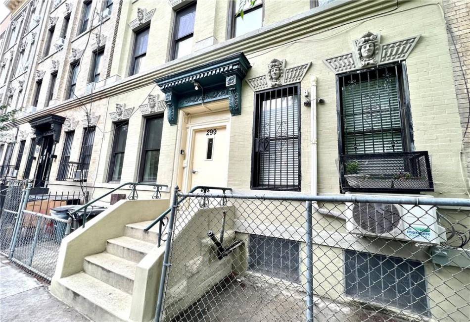 299 Troutman Street, Brooklyn, New York 11237, ,Residential,For Sale,Troutman,489012