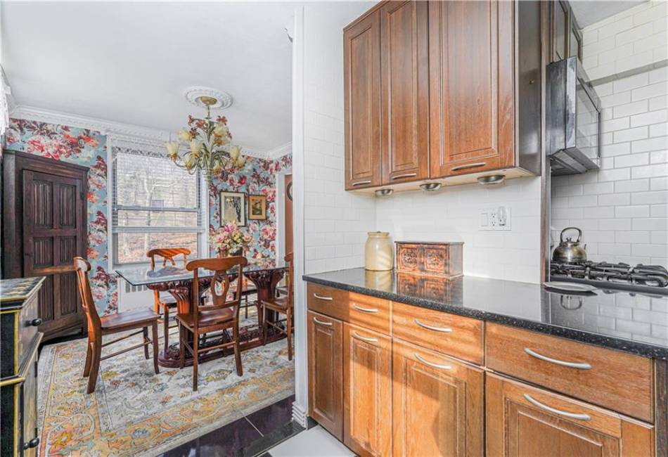 50 Fort Place, Staten Island, New York 10301, 3 Bedrooms Bedrooms, ,2 BathroomsBathrooms,Residential,For Sale,Fort,489269