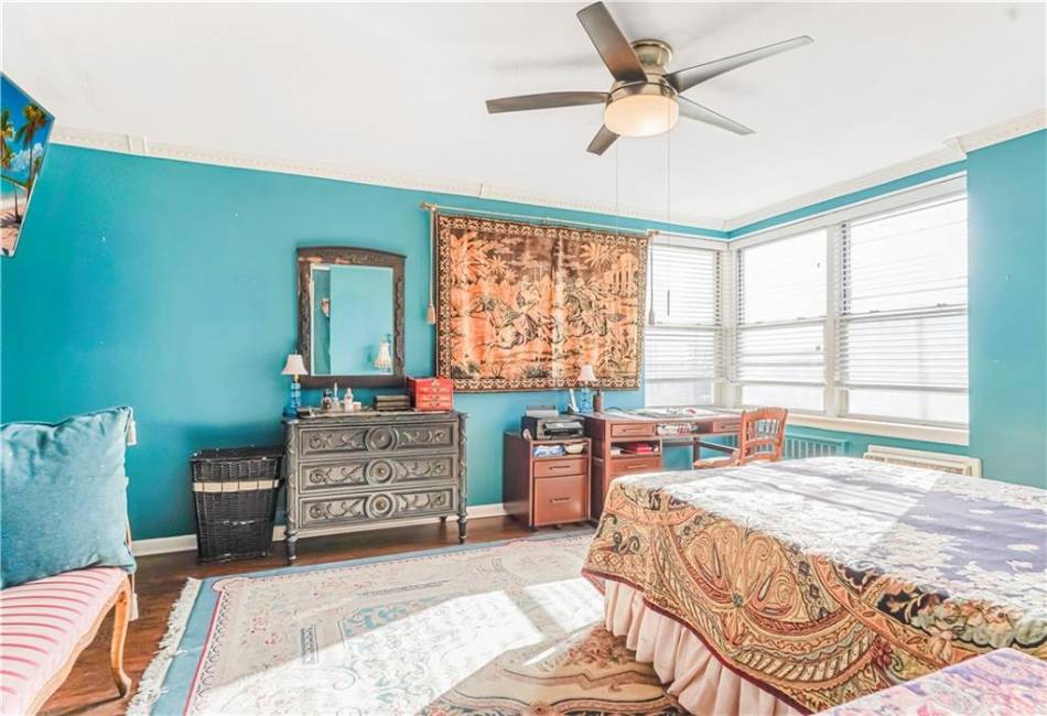 50 Fort Place, Staten Island, New York 10301, 3 Bedrooms Bedrooms, ,2 BathroomsBathrooms,Residential,For Sale,Fort,489269
