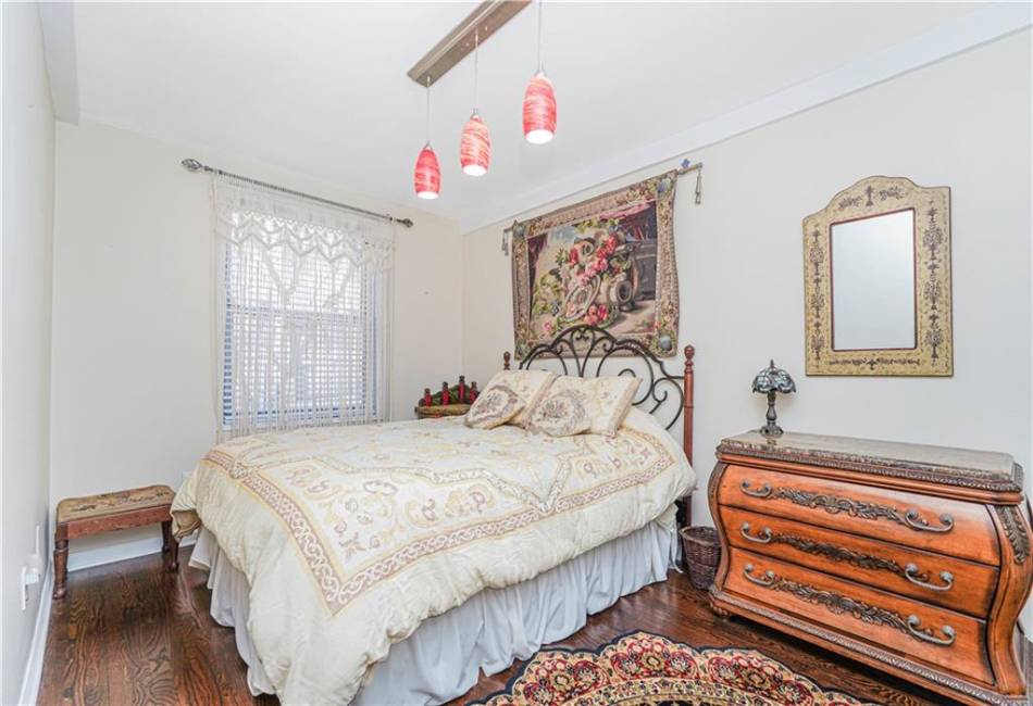 50 Fort Place, Staten Island, New York 10301, 3 Bedrooms Bedrooms, ,2 BathroomsBathrooms,Residential,For Sale,Fort,489269