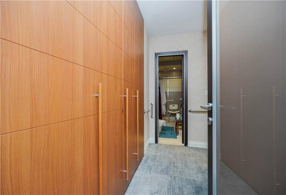 135 Oceana Drive, Brooklyn, New York 11235, 3 Bedrooms Bedrooms, ,3 BathroomsBathrooms,Residential,For Sale,Oceana,489275