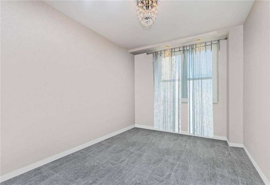 135 Oceana Drive, Brooklyn, New York 11235, 3 Bedrooms Bedrooms, ,3 BathroomsBathrooms,Residential,For Sale,Oceana,489275