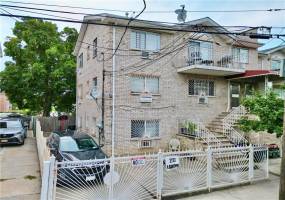 2737 Lawton Avenue, Bronx, New York 10465, 6 Bedrooms Bedrooms, ,4 BathroomsBathrooms,Residential,For Sale,Lawton,485393