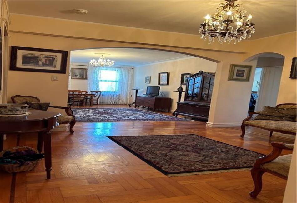 110 Shore Boulevard, Brooklyn, New York 11235, 1 Bedroom Bedrooms, ,1 BathroomBathrooms,Residential,For Sale,Shore,489273