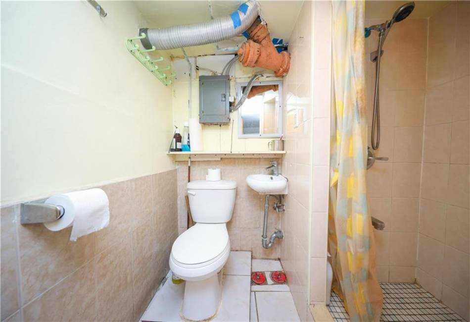 152 Neptune Avenue, Brooklyn, New York 11235, 4 Bedrooms Bedrooms, ,Residential,For Sale,Neptune,489281