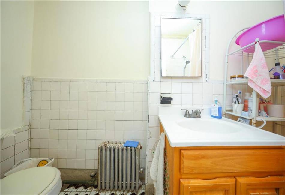 152 Neptune Avenue, Brooklyn, New York 11235, 4 Bedrooms Bedrooms, ,Residential,For Sale,Neptune,489281