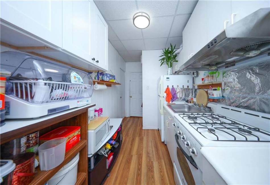 152 Neptune Avenue, Brooklyn, New York 11235, 4 Bedrooms Bedrooms, ,Residential,For Sale,Neptune,489281