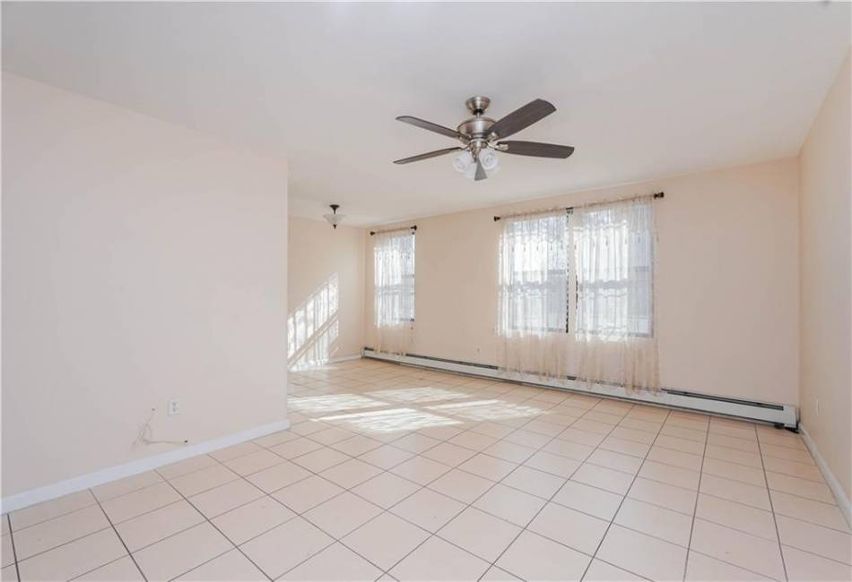 989 108th Street, Brooklyn, New York 11236, 1 Bedroom Bedrooms, ,1 BathroomBathrooms,Residential,For Sale,108th,489292