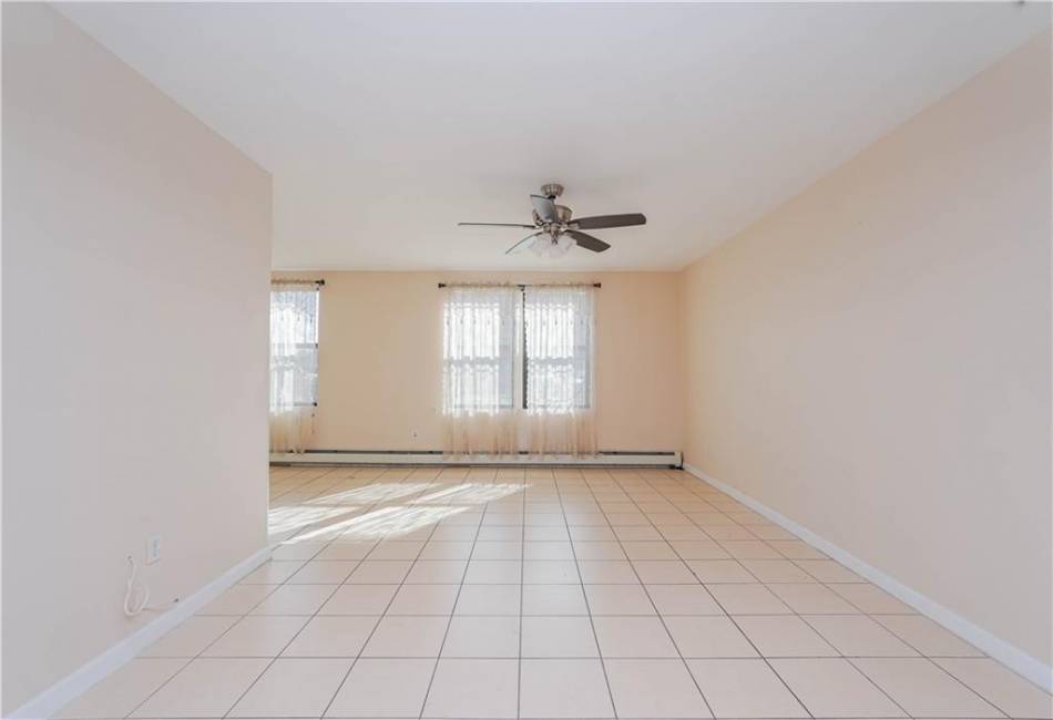 989 108th Street, Brooklyn, New York 11236, 1 Bedroom Bedrooms, ,1 BathroomBathrooms,Residential,For Sale,108th,489292