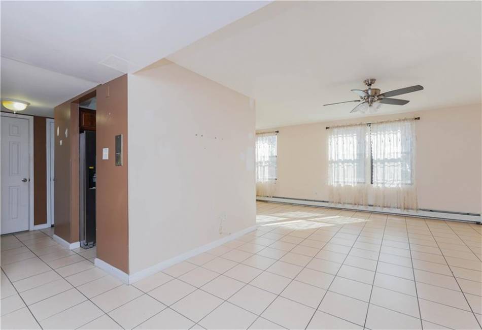 989 108th Street, Brooklyn, New York 11236, 1 Bedroom Bedrooms, ,1 BathroomBathrooms,Residential,For Sale,108th,489292