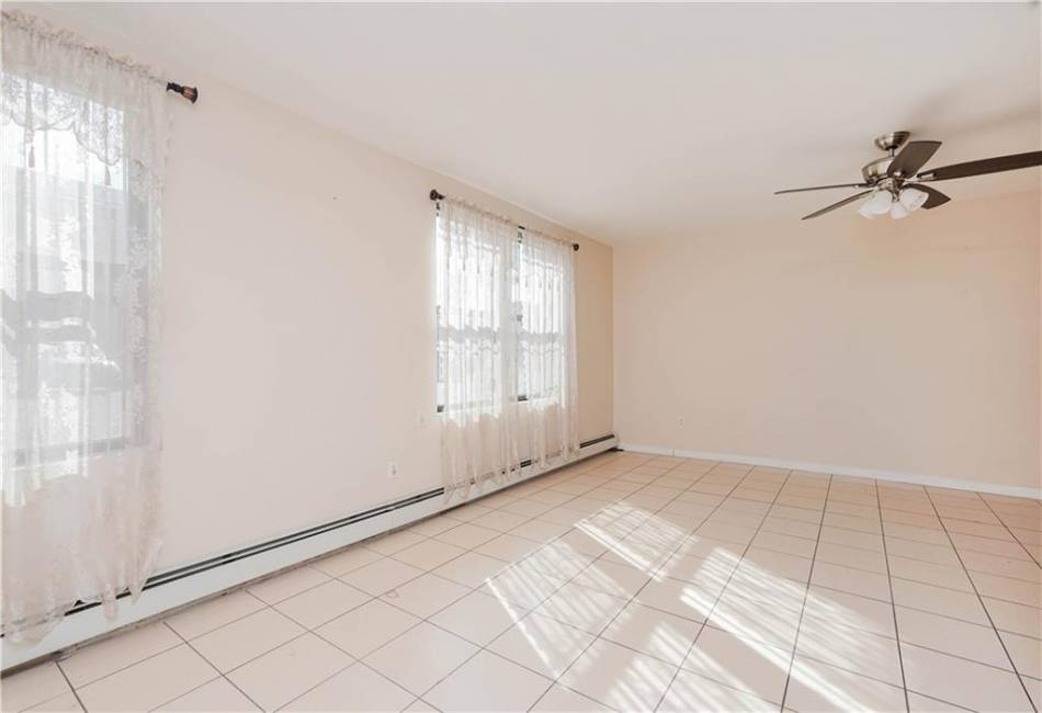989 108th Street, Brooklyn, New York 11236, 1 Bedroom Bedrooms, ,1 BathroomBathrooms,Residential,For Sale,108th,489292