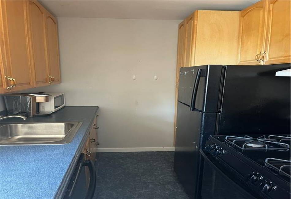 387 Avenue S, Brooklyn, New York 11223, 1 Bedroom Bedrooms, ,1 BathroomBathrooms,Residential,For Sale,Avenue S,489301