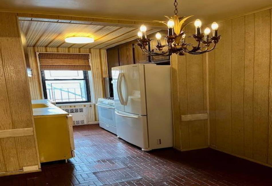 2270 Plumb 1st Street, Brooklyn, New York 11229, 3 Bedrooms Bedrooms, ,1 BathroomBathrooms,Residential,For Sale,Plumb 1st,485182