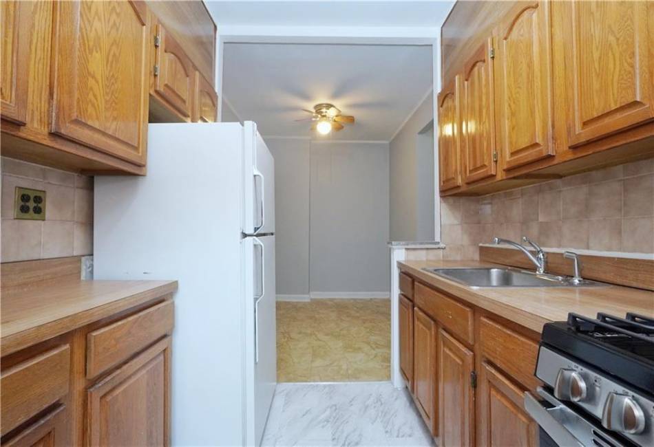 920 17th Street, Brooklyn, New York 11230, 1 Bedroom Bedrooms, ,1 BathroomBathrooms,Residential,For Sale,17th,489313